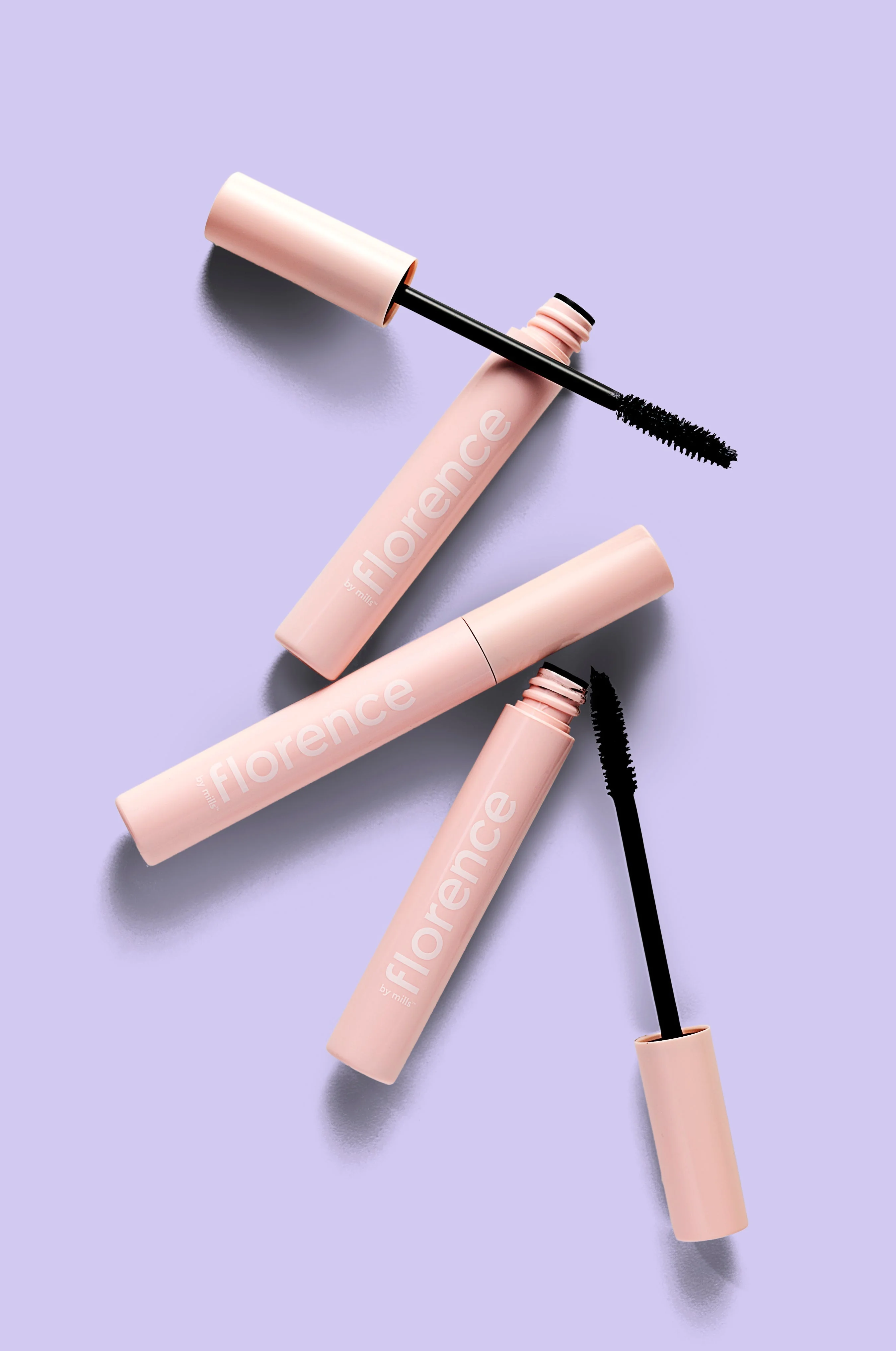 Up A Notch Volumizing Mascara - Image 4