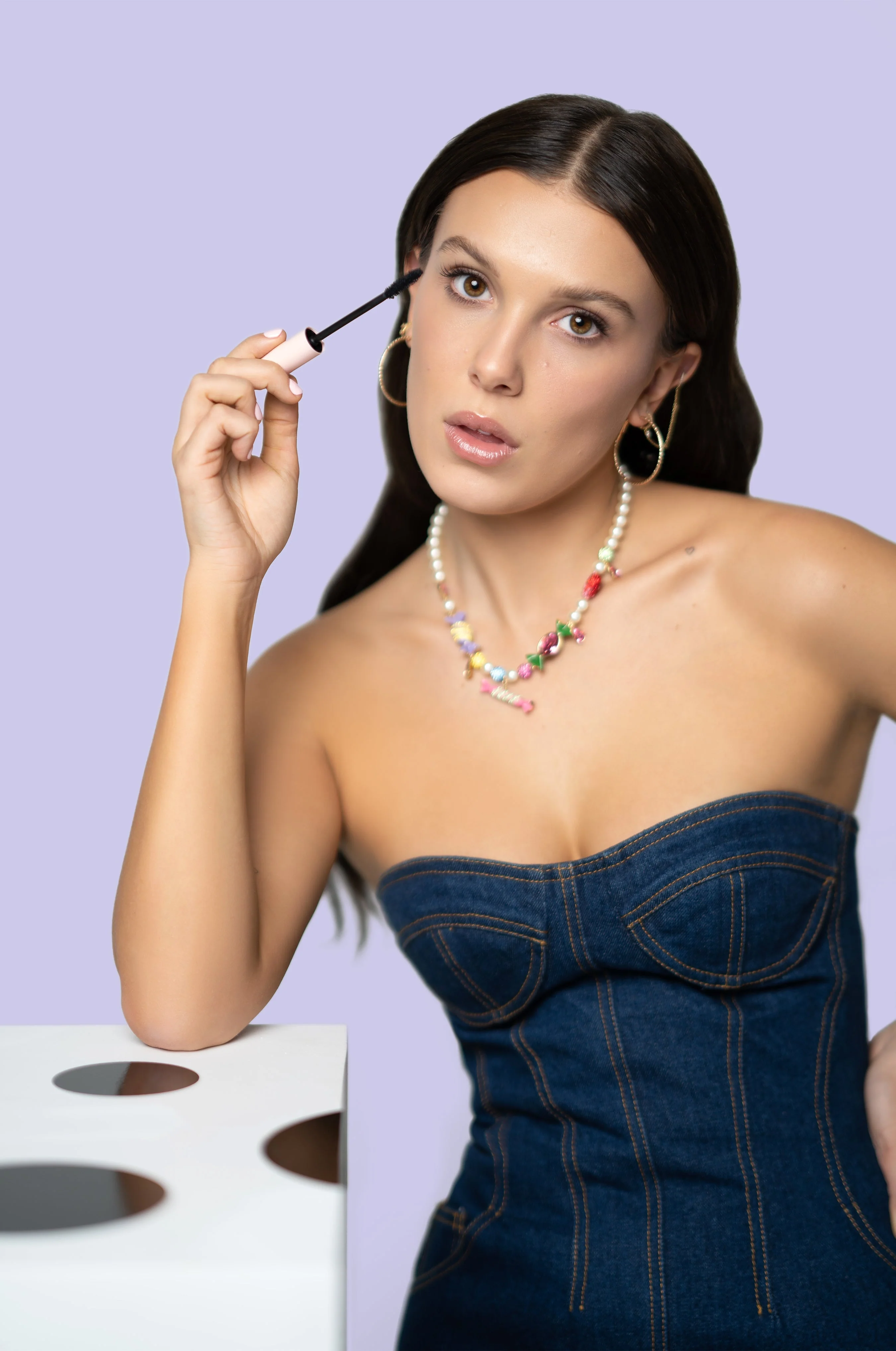 Up A Notch Volumizing Mascara - Image 6